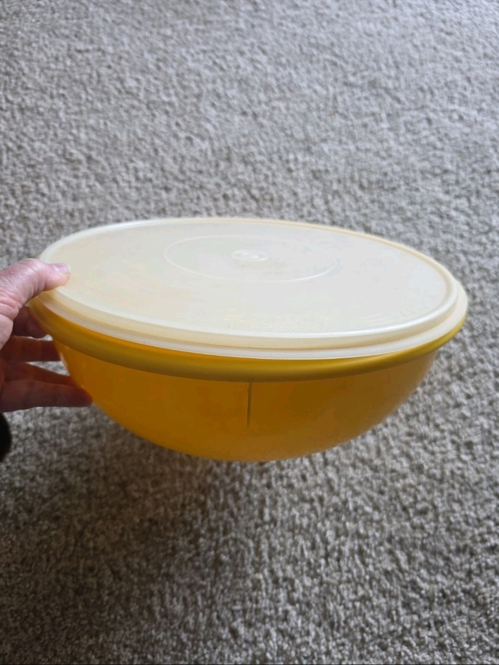 Vtg Tupperware Fix N Mix Lidded Bowl Harvest Gold Yellow